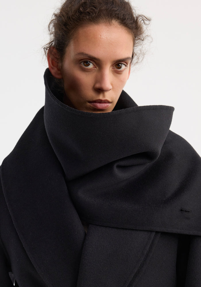 Signature double-faced scarf coat with belt | black