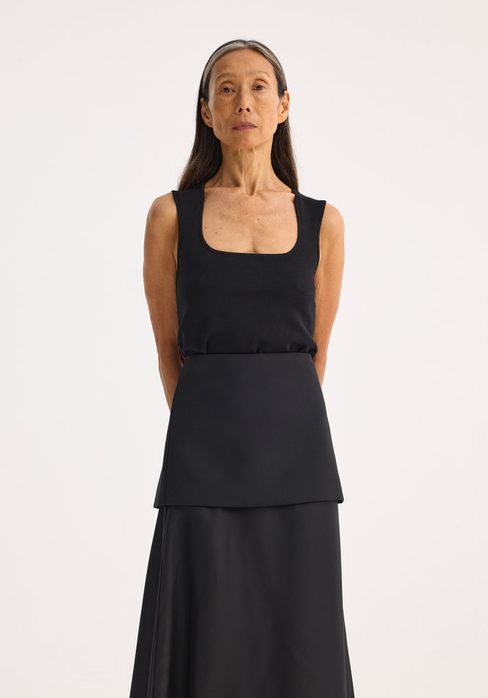 Bustier shaped knitted top | black