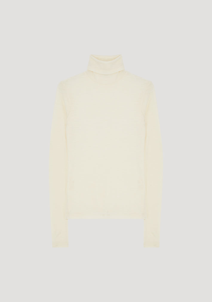 Fine merino turtleneck | off-white