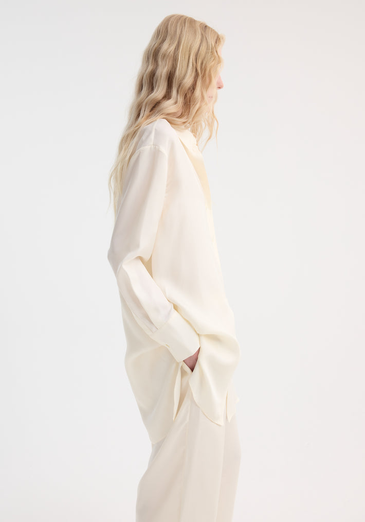 Signature elongated silk shirt | cream