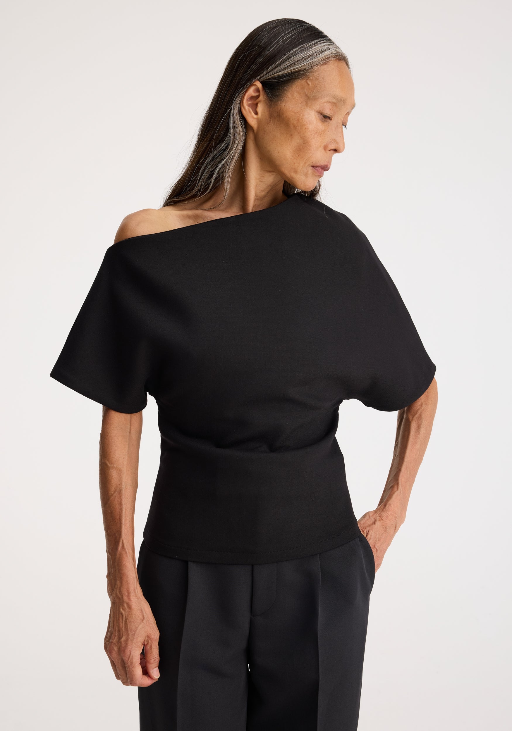 IRO Polk orders Asymmetrical Top in Black Small