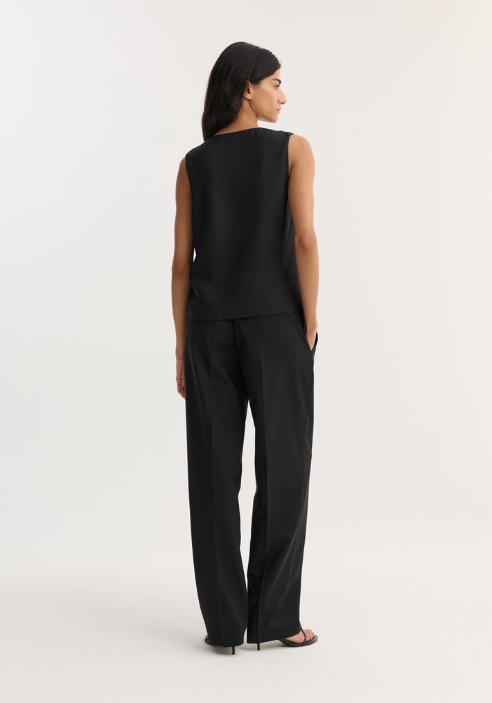 Scoop-neck silk top | black