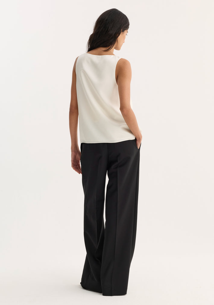 Scoop-neck silk top | cream