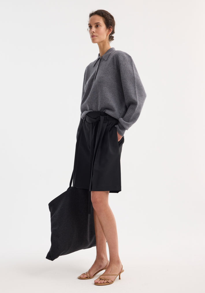 Tailored belted shorts | black