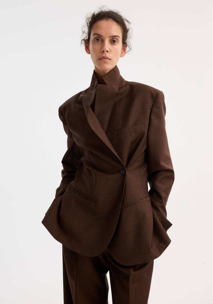Dual tone piqué overlap suit jacket | mahogany