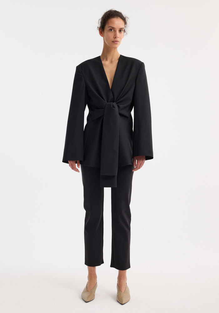 Sleeve-cinched blazer-top | black