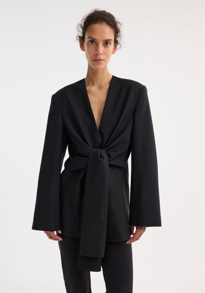 Sleeve-cinched blazer-top | black