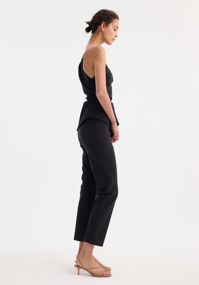 Off-shoulder lapel top | black