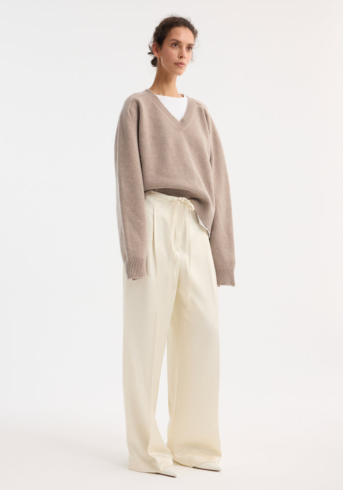 Relaxed drawstring satin trousers | cream