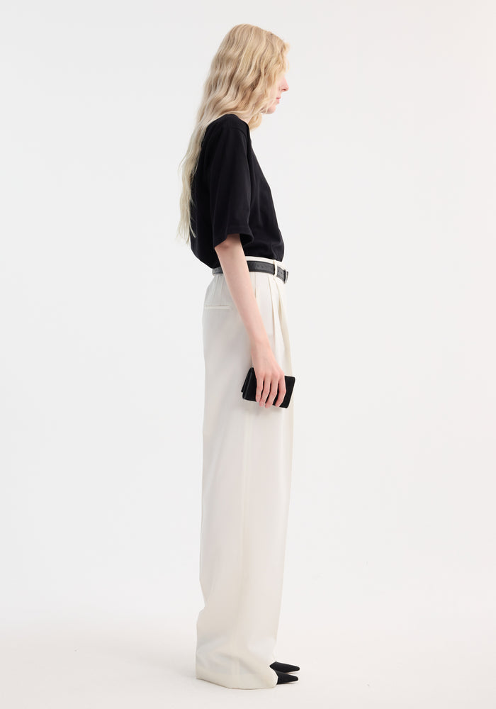 Mid-waist tailored trousers | off white