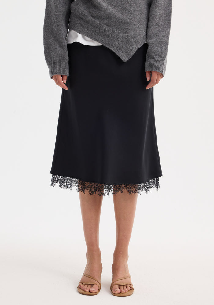 Lace-trimmed silk skirt | black