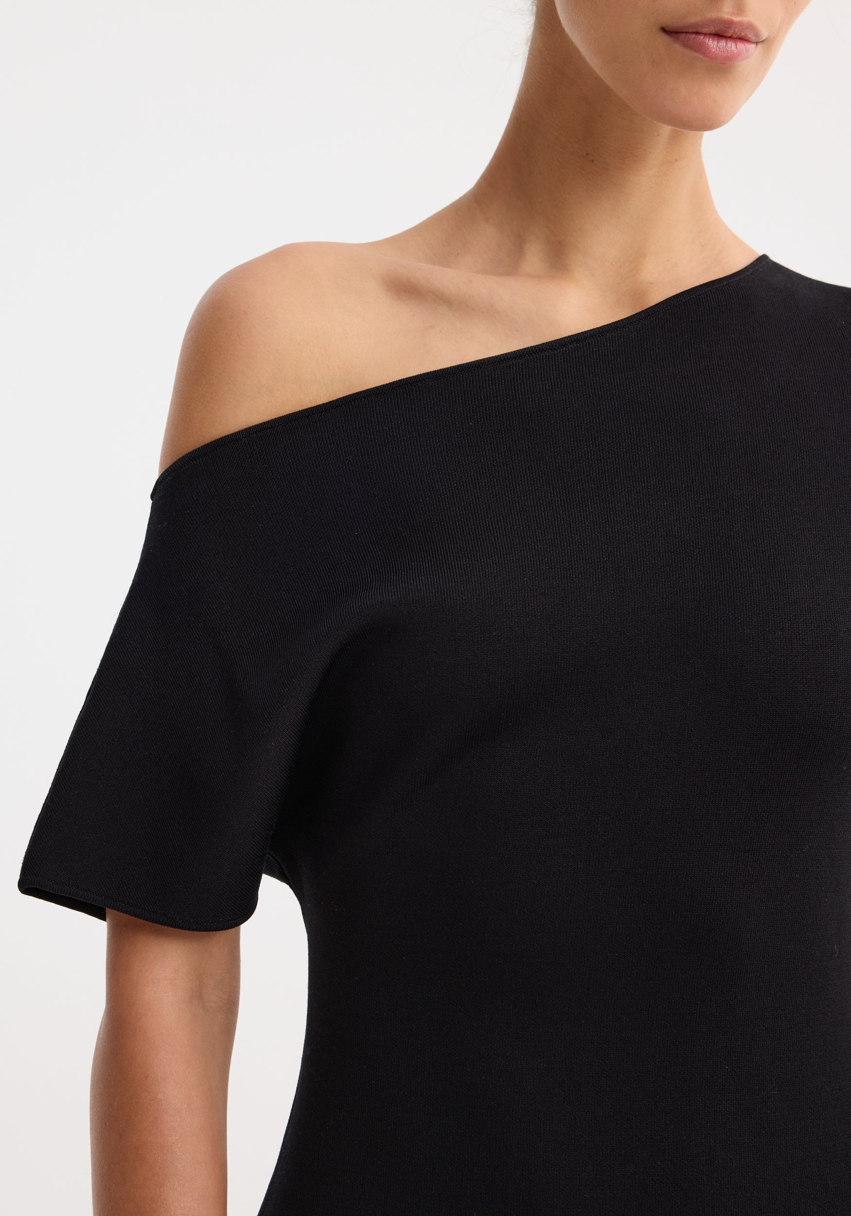 Asymmetrical knitted dress– Róhe