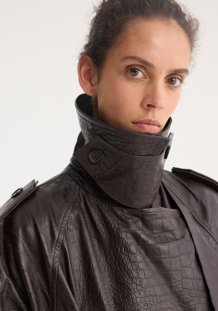 Leather croco trenchcoat | mahogany