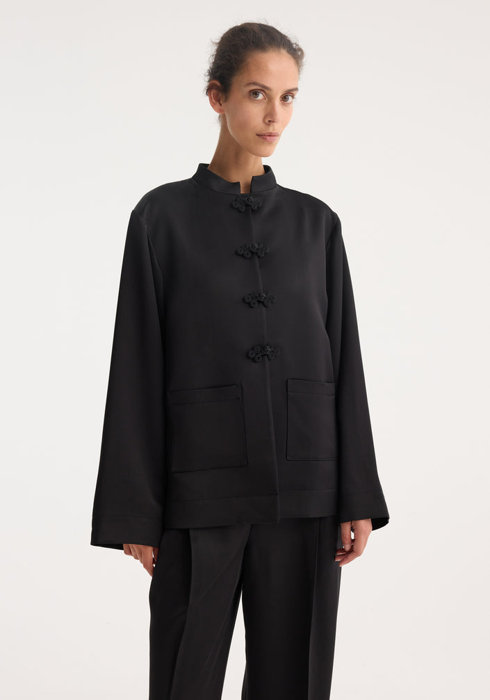 Mandarin satin jacket | black