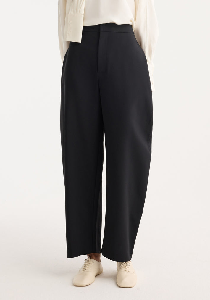 Sculptural trousers | black