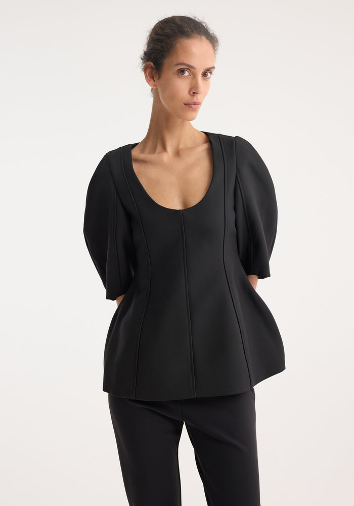 Sculptural top | black