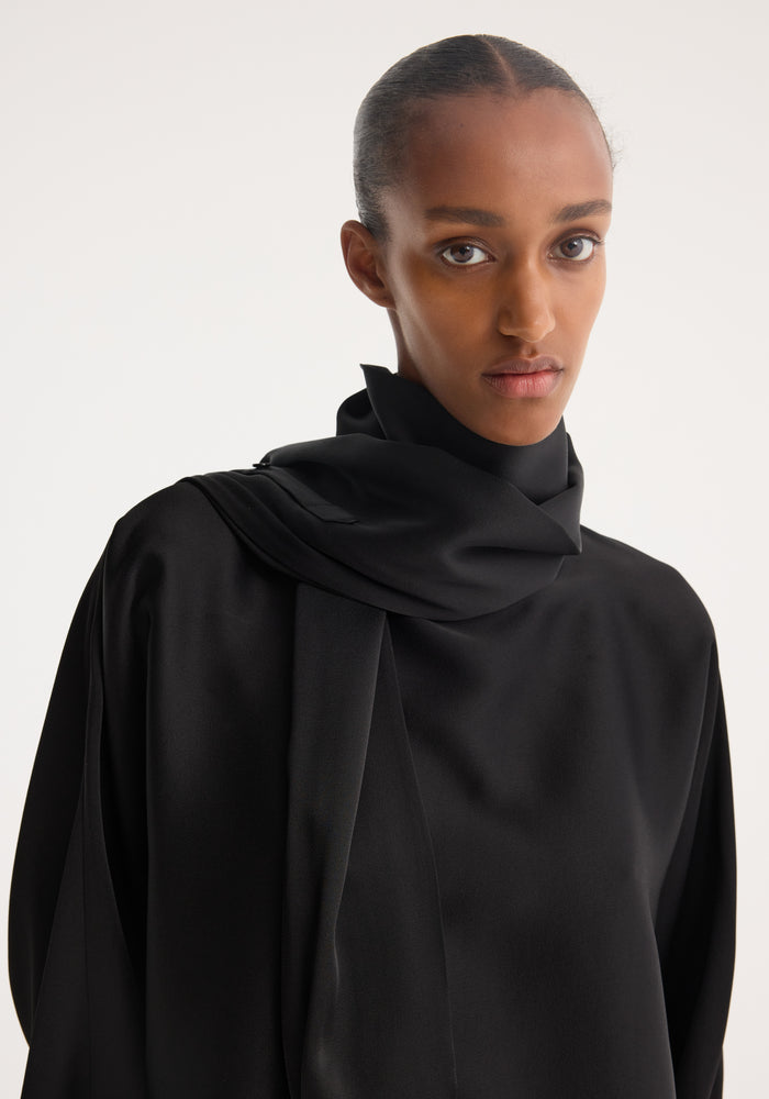 Foulard satin top | black