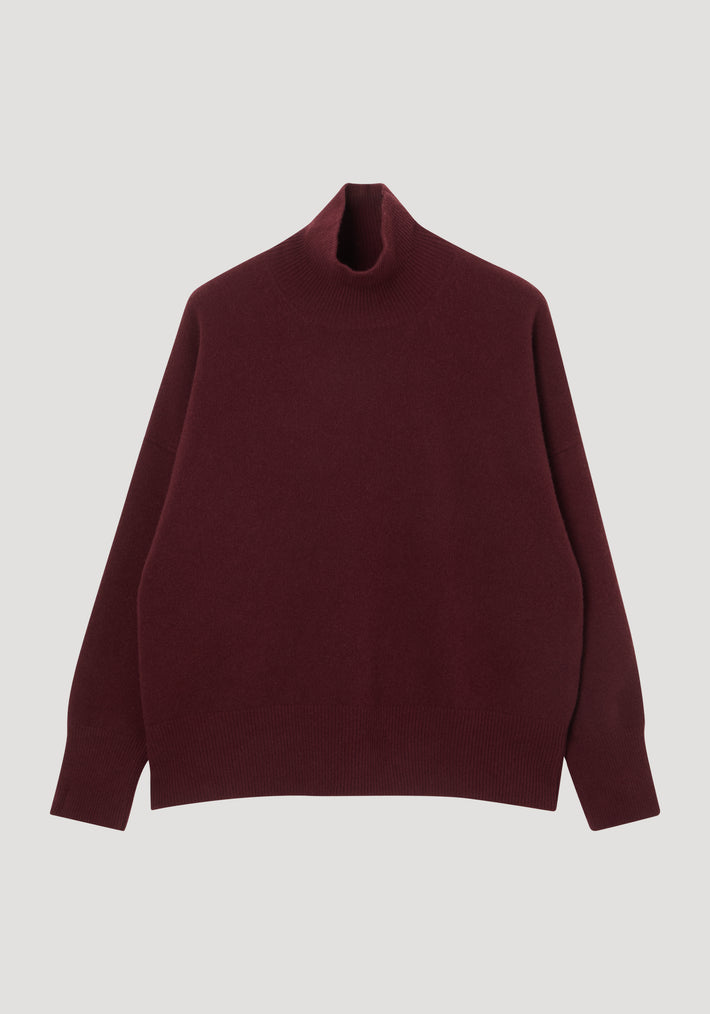 Classic turtleneck jumper | burgundy