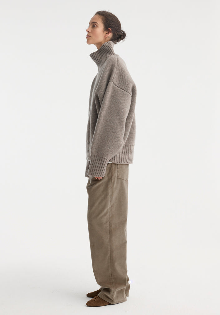 Sculptural compact turtleneck | clay melange