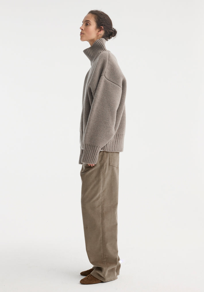 Sculptural compact turtleneck | clay melange