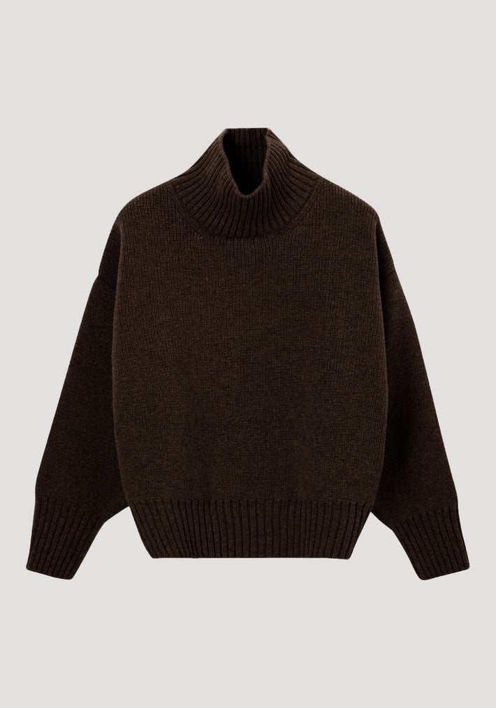 Sculptural compact turtleneck | dark brown