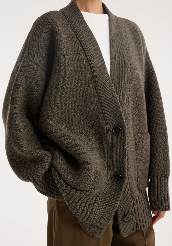 Sculptural compact cardigan | forest melange