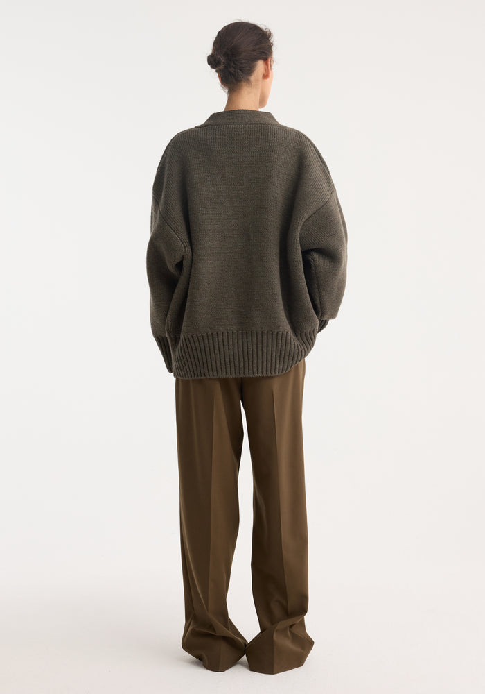 Sculptural compact cardigan | forest melange