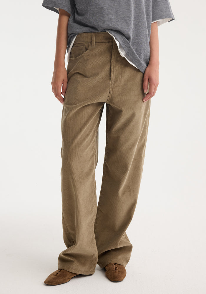 Relaxed corduroy trousers | dark sage
