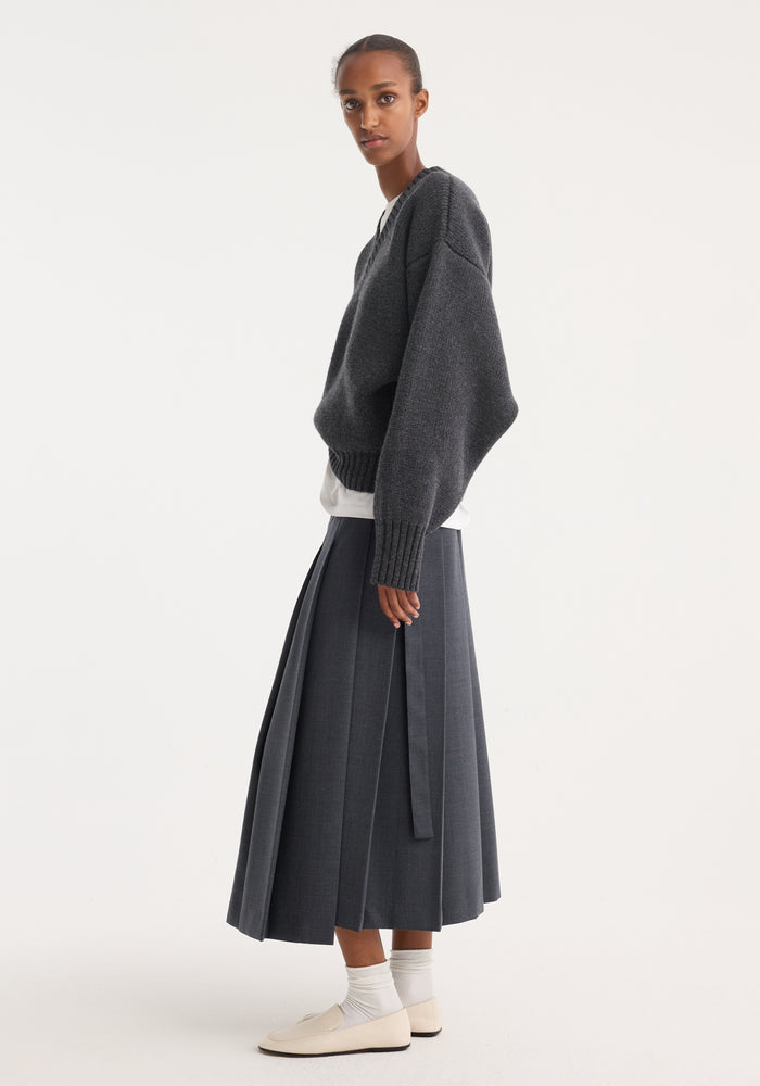 Pleated wrap skirt | dark grey melange