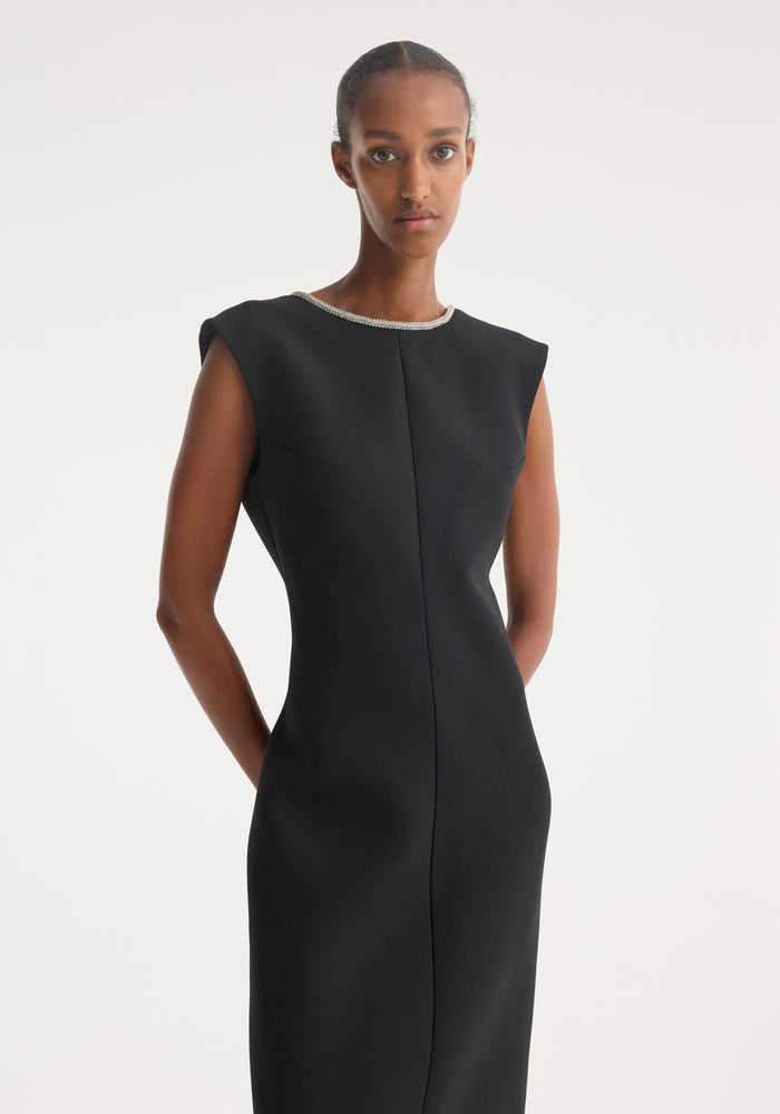 Open back appliqué dress | black