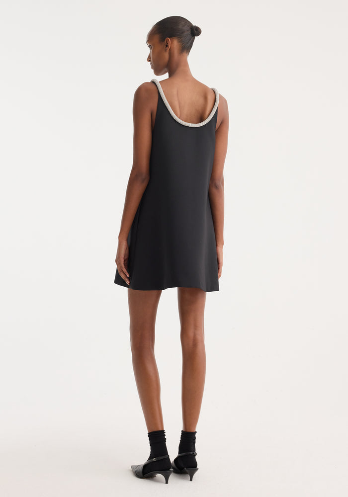 A-line appliqué dress | black