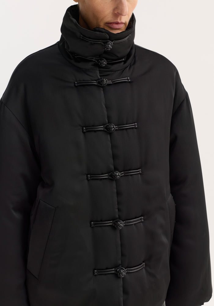 Padded puffer jacket | black