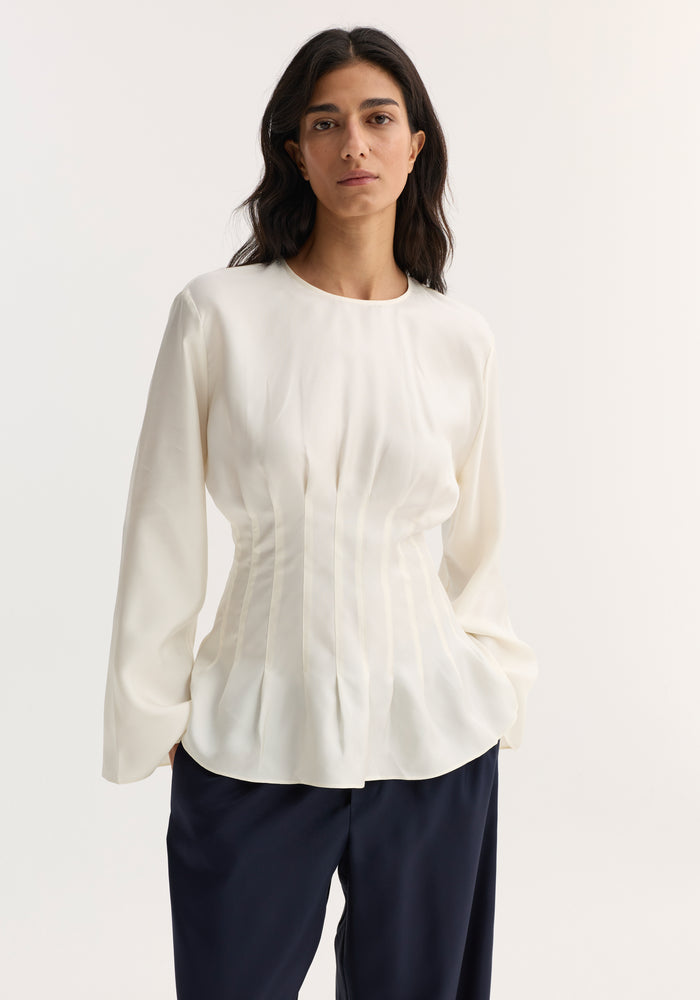 Pleated silk top | cream