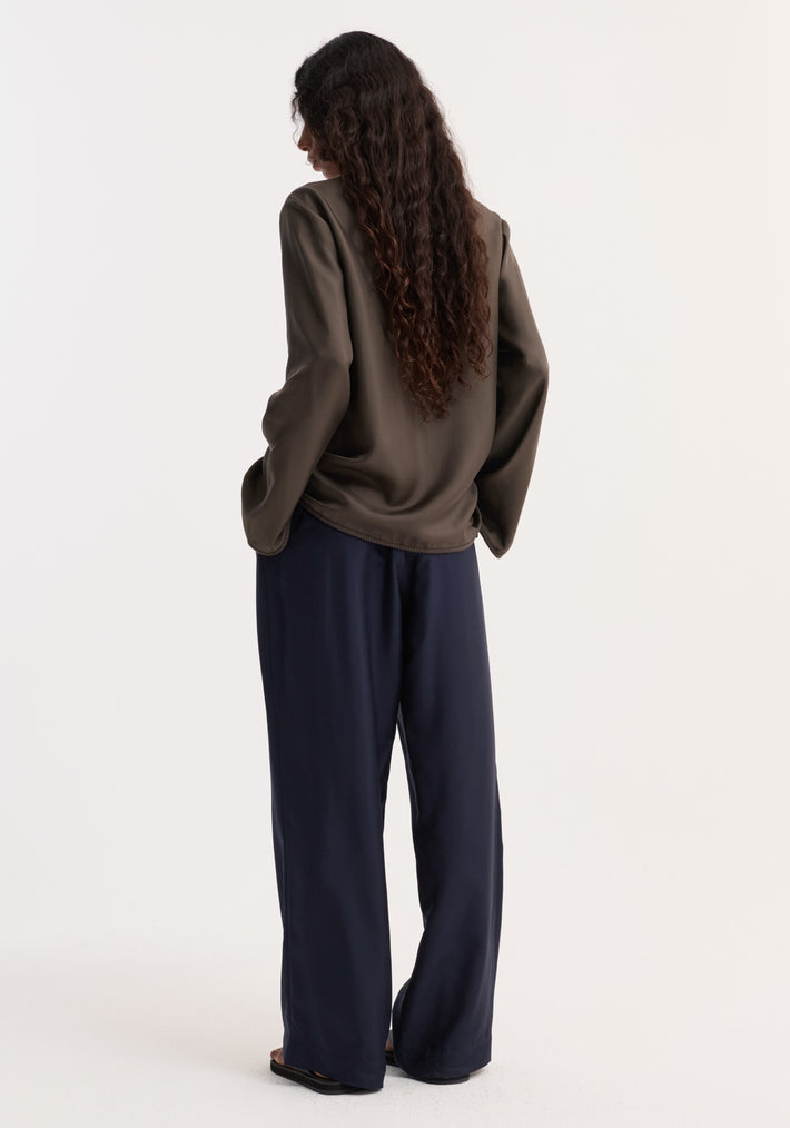 Pankou closure silk top | earth