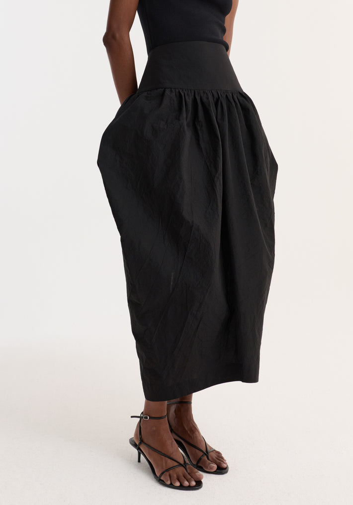 Sculptural volume skirt | black