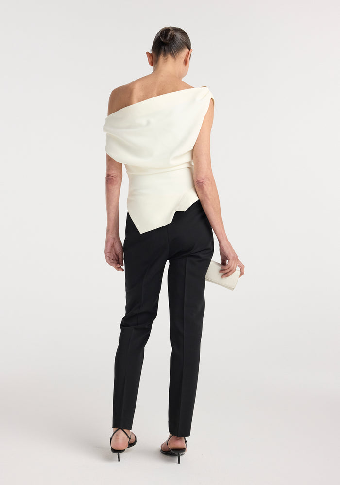 Off shoulder lapel top | off white