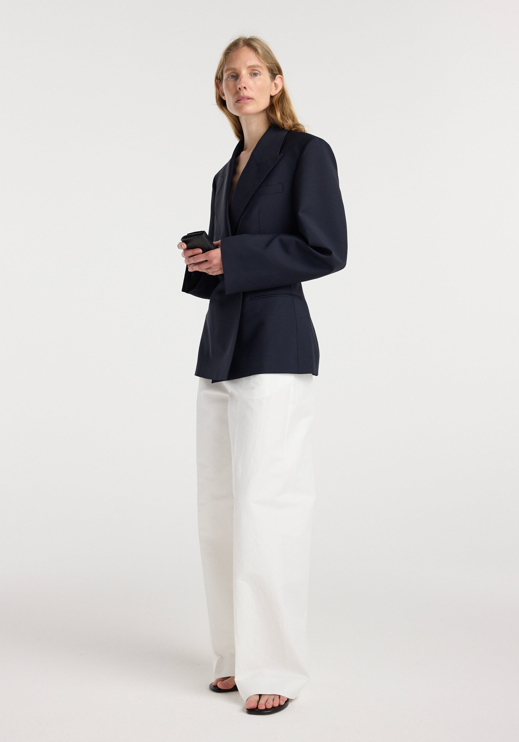 Hourglass shaped blazer– Róhe