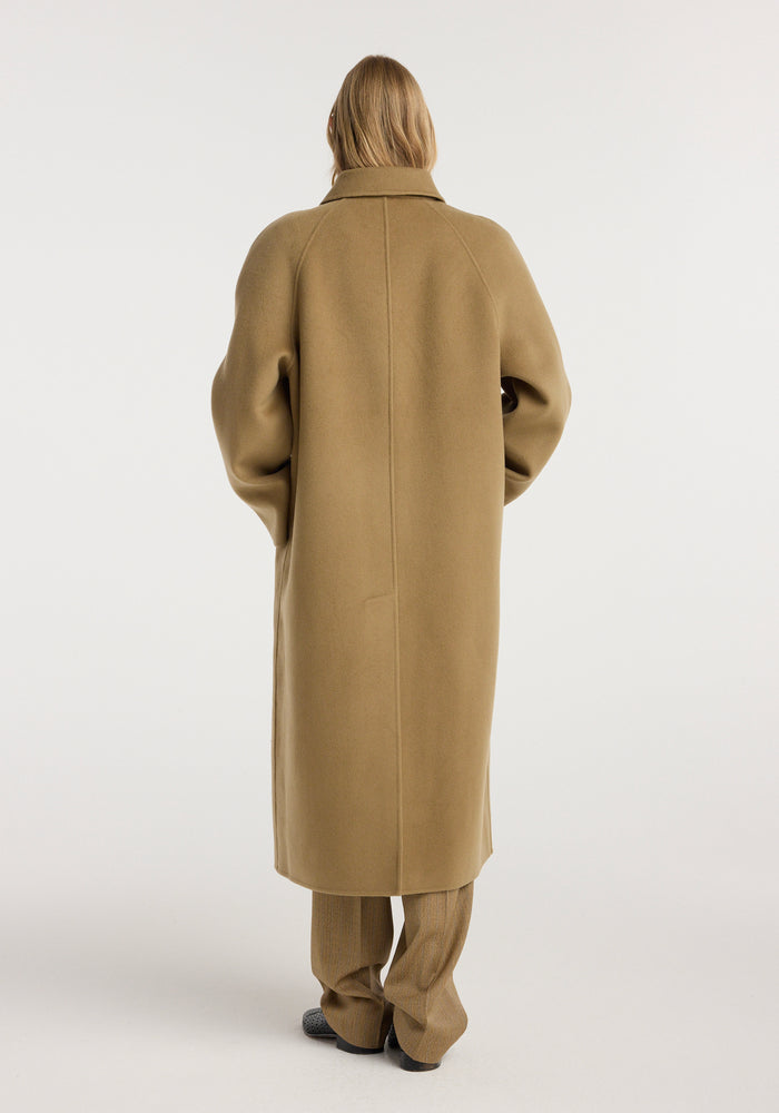 Double-faced wool padded coat | camel