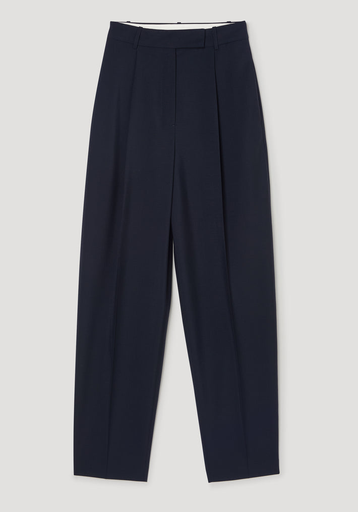 Daria - Single pleat tapered trousers | navy