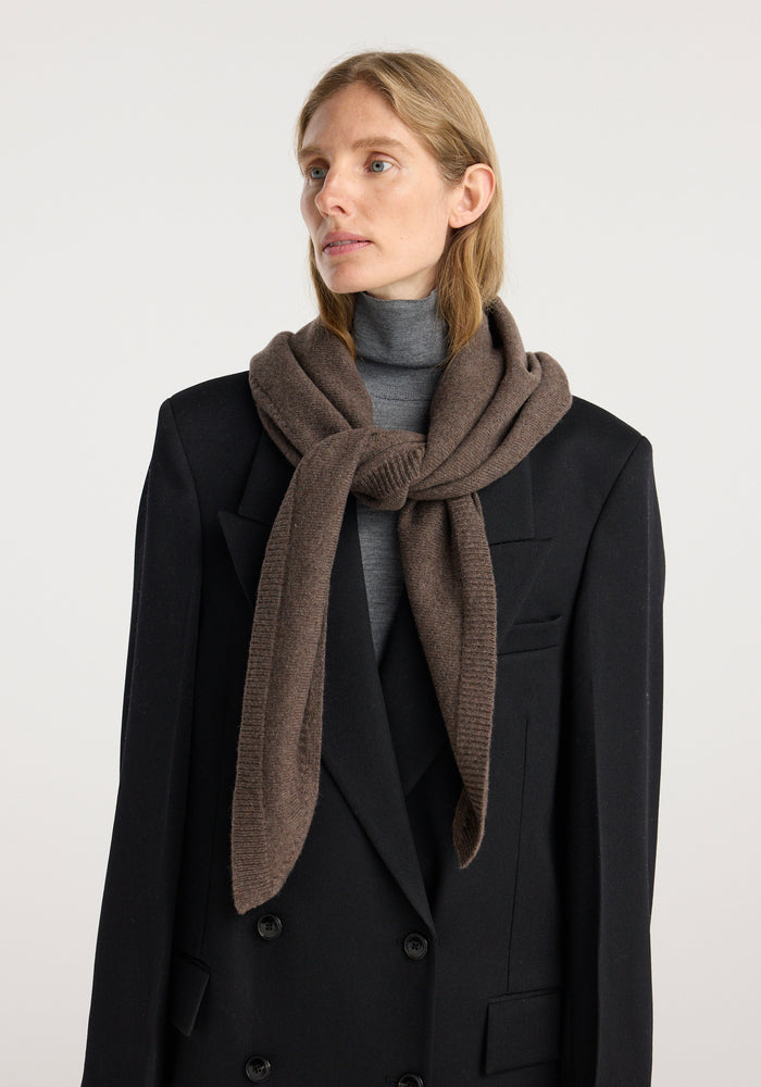 Large knitted triangle scarf | taupe melange
