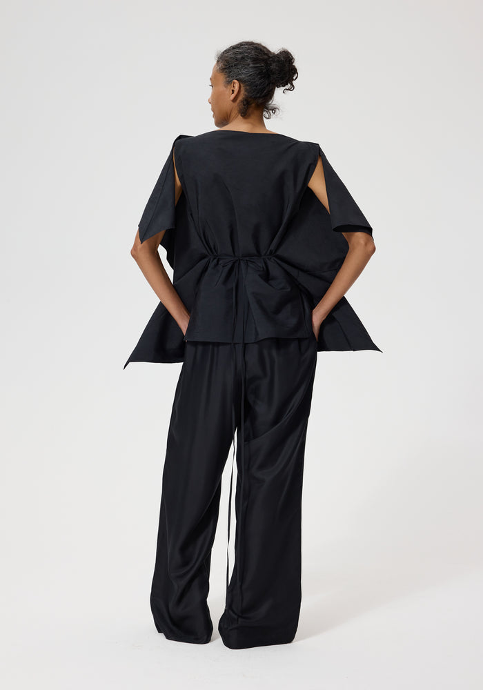 Oranda no Kazaguruma top | black