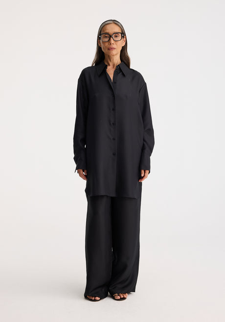 Signature elongated silk shirt | black