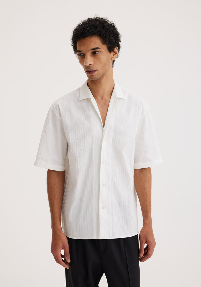 Structured cotton short sleeve shirt | off-white irregular pinstripe