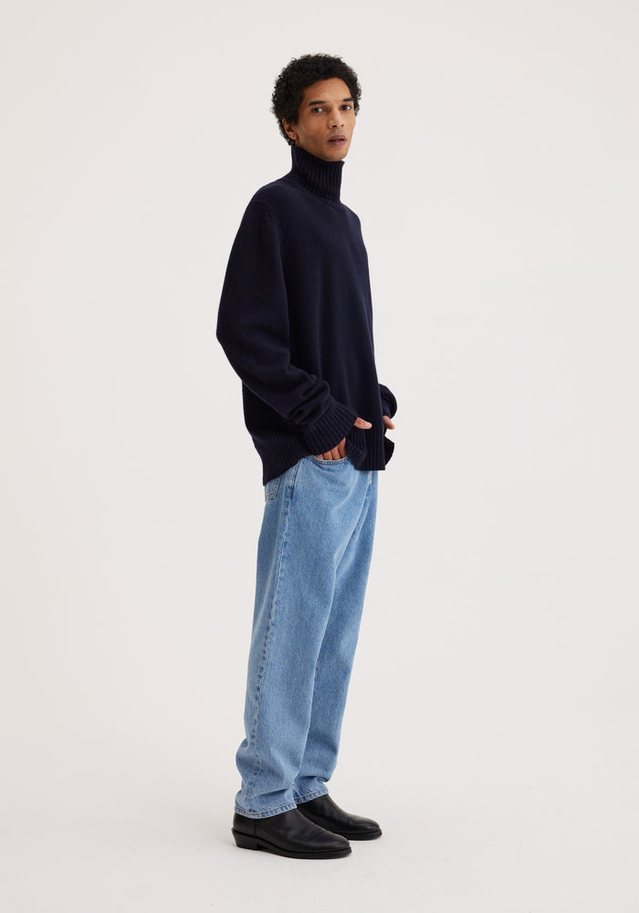 Wool cashmere turtleneck sweater | navy