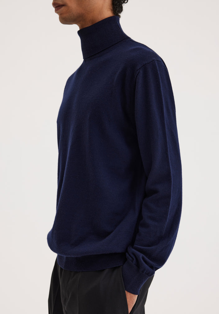 Classic turtleneck sweater | navy