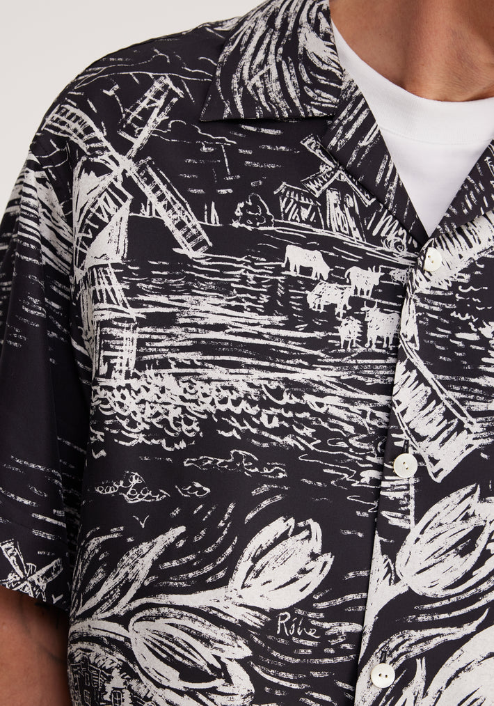 Oversized camp collar short sleeve silk shirt | black / creme Holland print