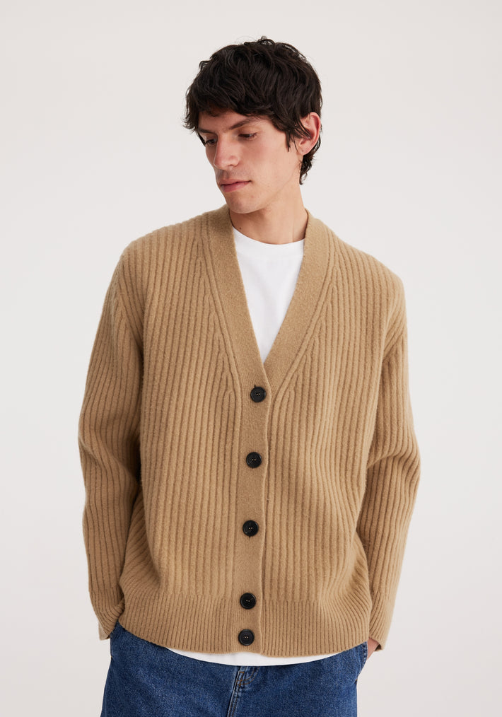 Ribbed boiled wool knitted cardigan | camel