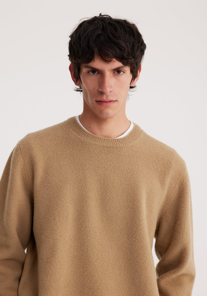 Relaxed boiled wool knitted crew neck | camel