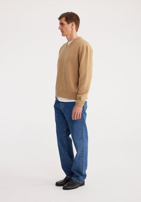 Relaxed boiled wool knitted V-neck | camel