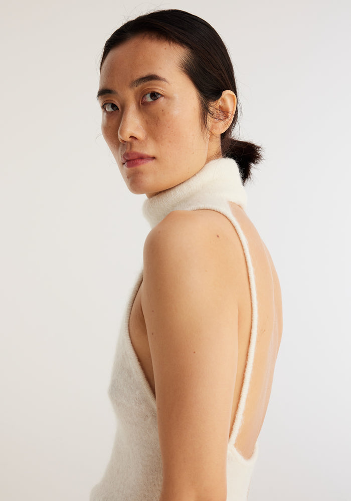Open back knitted top | off-white